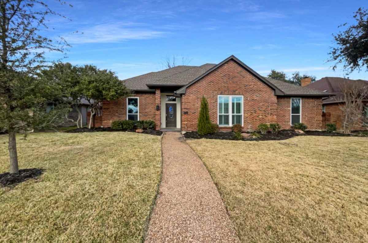 6212 Crested Butte Dr - Photo 2 of 14