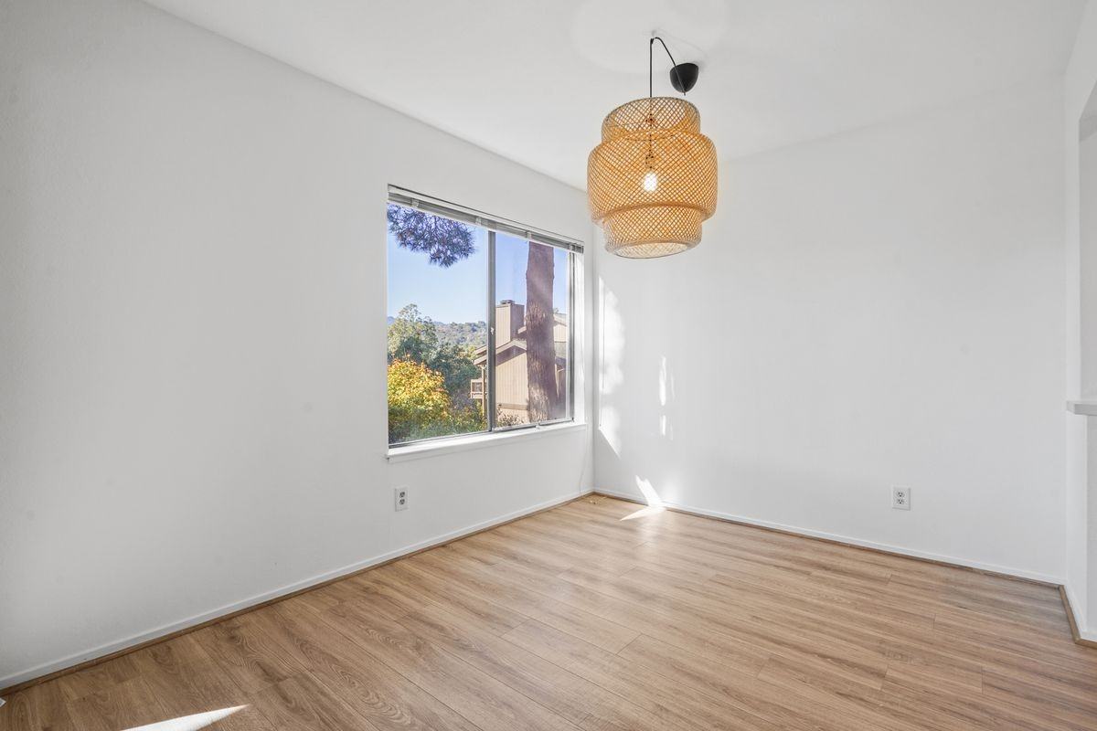 3338 La Mesa Dr - Photo 7 of 23