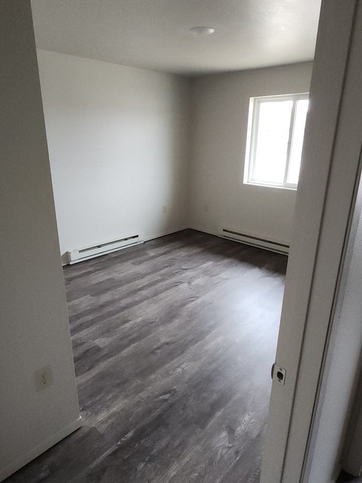 321 S Poplar Ave #6 - Photo 5 of 11