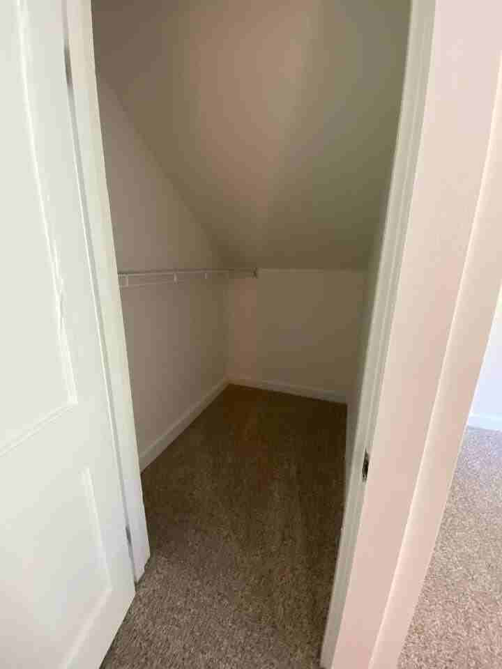 417 N Royal Ave #A - Photo 3 of 11