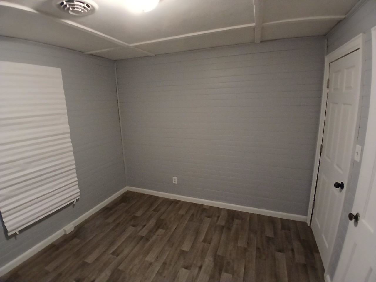 3120 S Monroe St - Photo 3 of 5