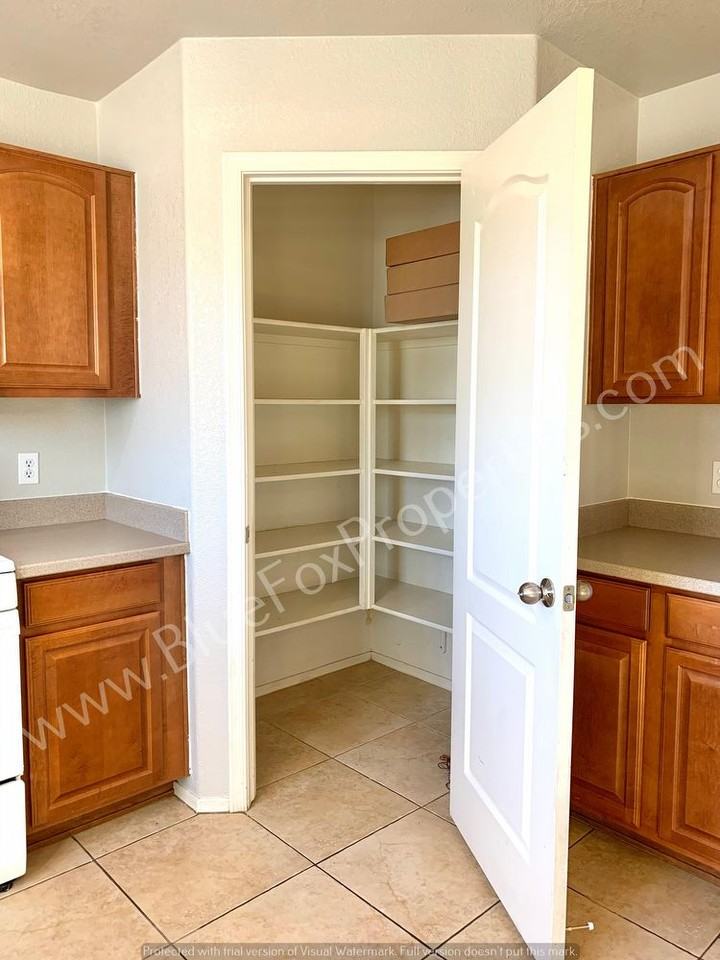 475 W Calle La Bolita - Photo 3 of 29