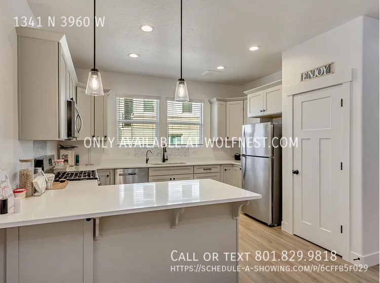 1341 N 3960 W - Photo 3 of 26