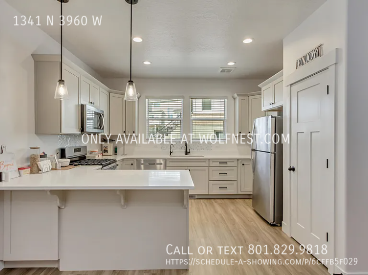 1341 N 3960 W - Photo 4 of 26