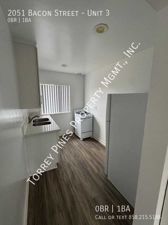 2051 Bacon St #3 - Photo 2 of 10