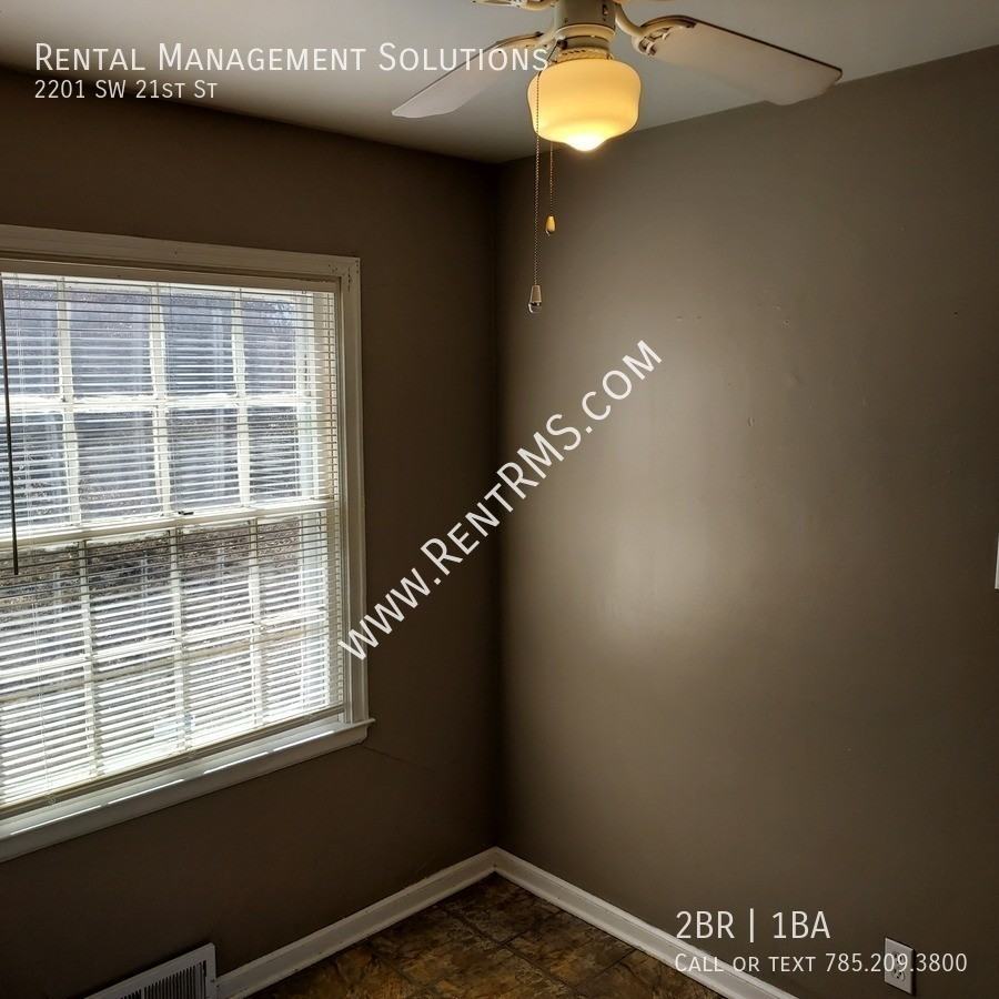 2201 Sw 21st St - Photo 6 of 22