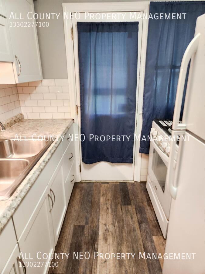 21791 S Lake Shore Blvd - Photo 7 of 15