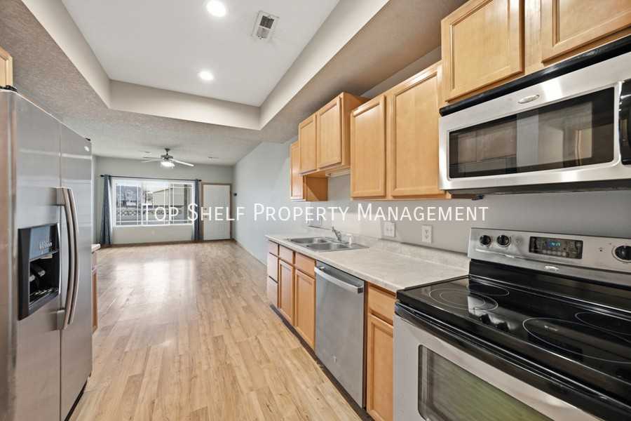 8601 Westown Pkwy #7106 - Photo 5 of 16