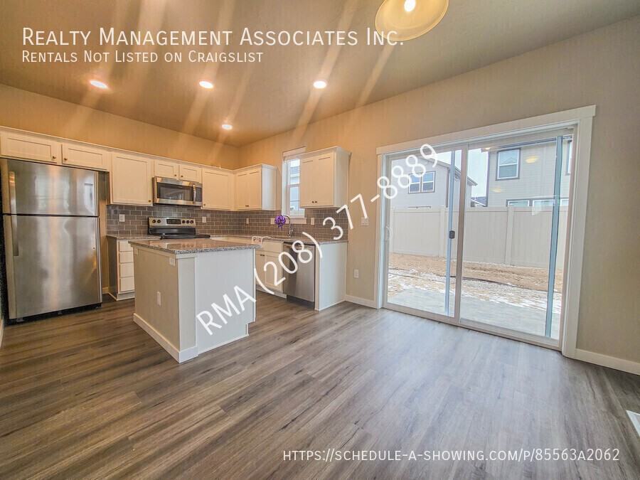 6027 S Boddington Ln - Photo 6 of 15