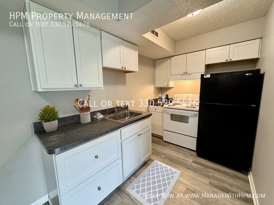 4225 Middlebranch Ave Ne #4 - Photo 7 of 16