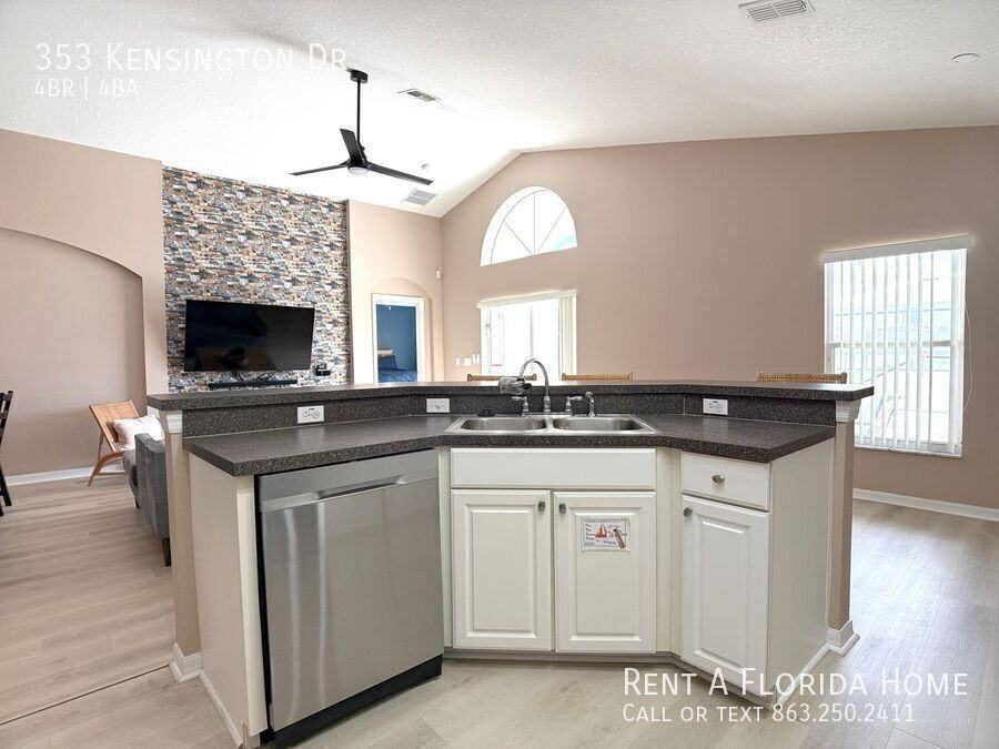 353 Kensington Dr - Photo 5 of 31