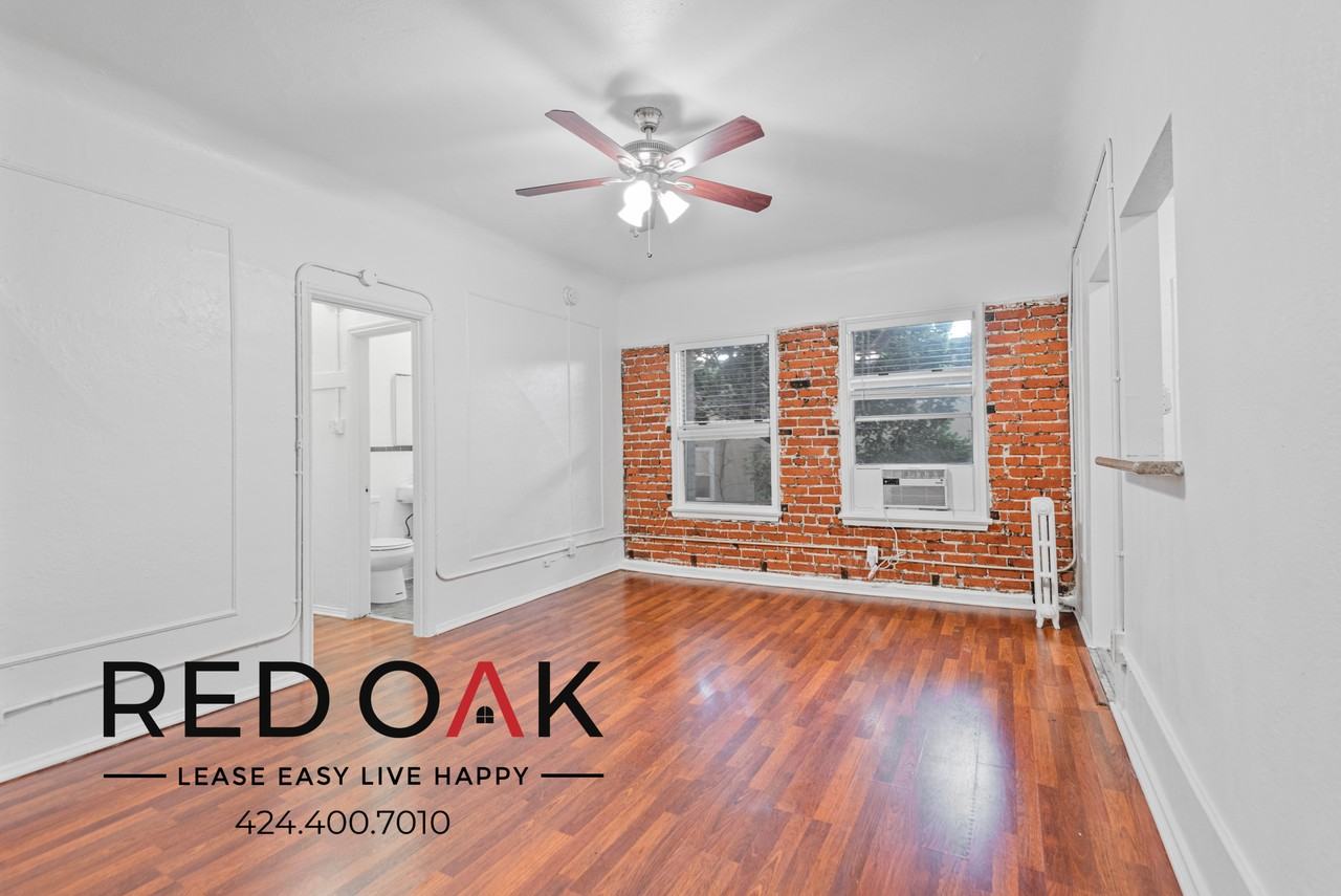 849 S Oxford Ave #204