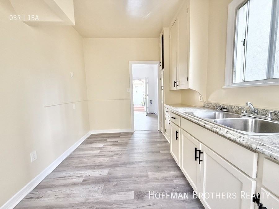 2927 West Blvd #1-2 - Photo 2 of 6