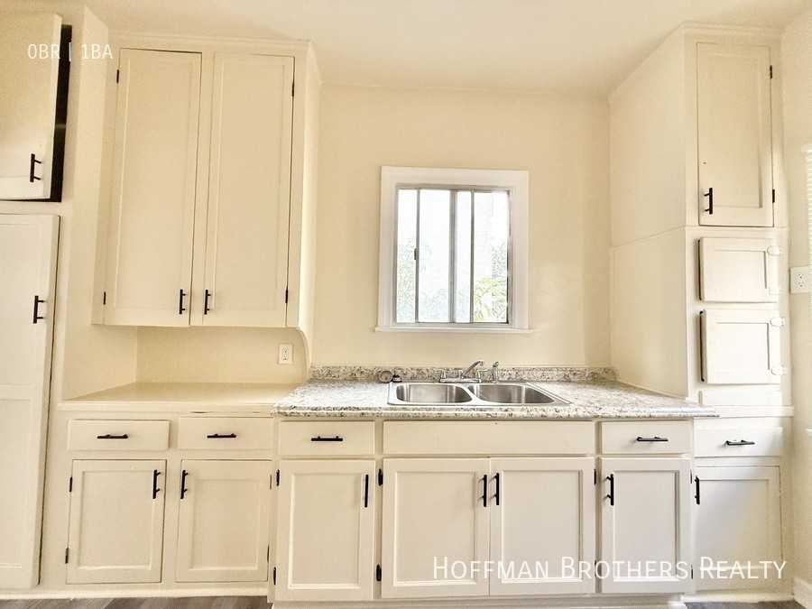 2927 West Blvd #1-2 - Photo 5 of 6