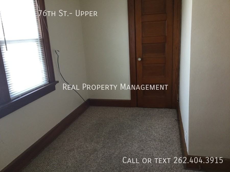 2027 S 76th St Uppr - Photo 7 of 13