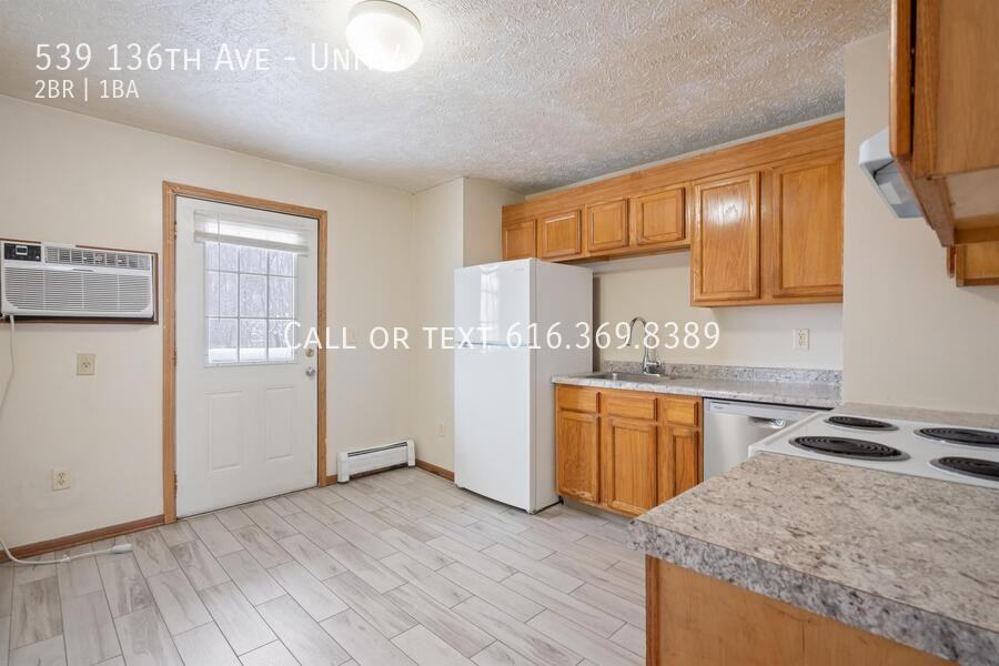 539 136th Ave #4 - Photo 2 of 21