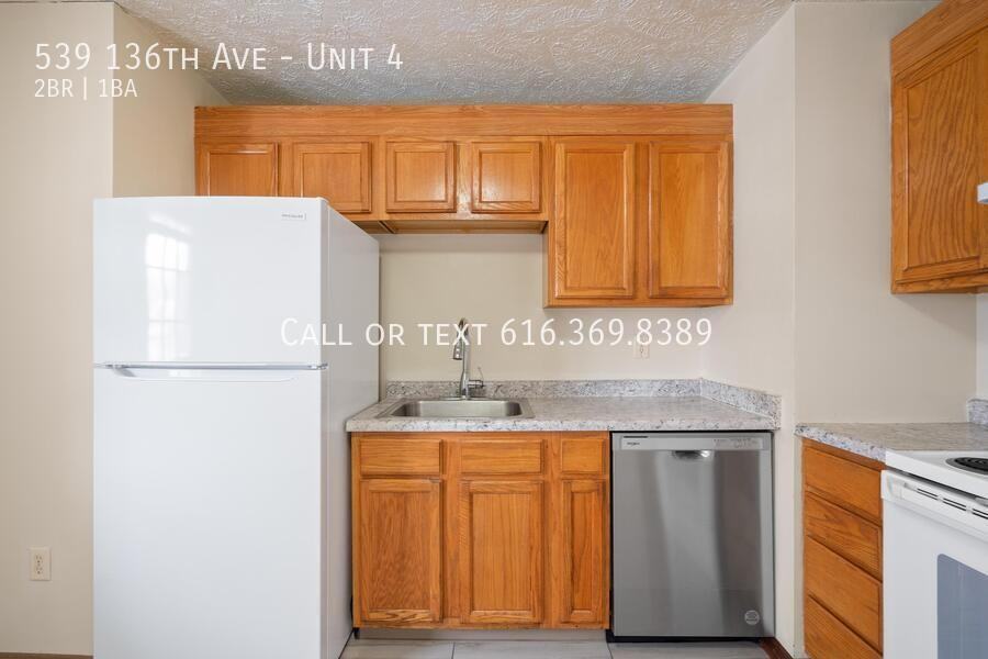 539 136th Ave #4 - Photo 5 of 21