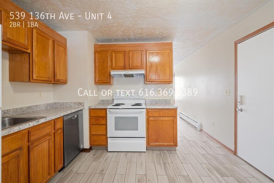 539 136th Ave #4 - Photo 6 of 21