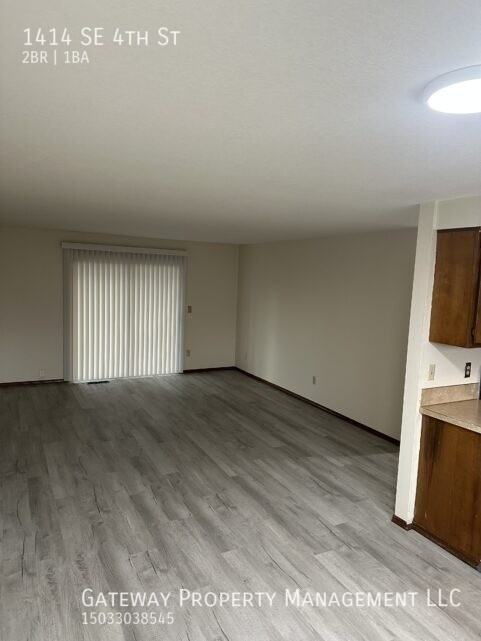 1414 Se 4th St - Photo 6 of 12