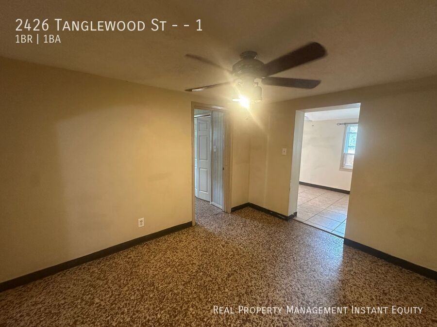 2426 Tanglewood St #1 - Photo 6 of 13