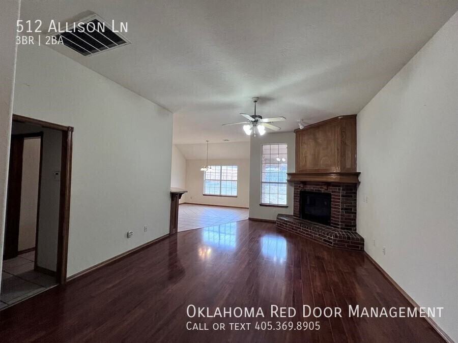 512 Allison Ln - Photo 2 of 23