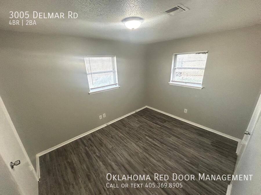 3005 Delmar Rd - Photo 5 of 28