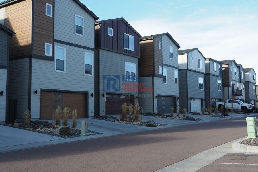 11350 Modern Meadow Loop - Photo 2 of 26