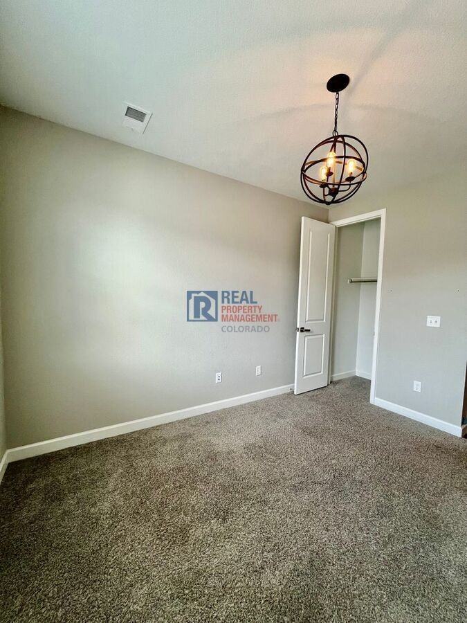 1108 Preble Ct - Photo 7 of 23