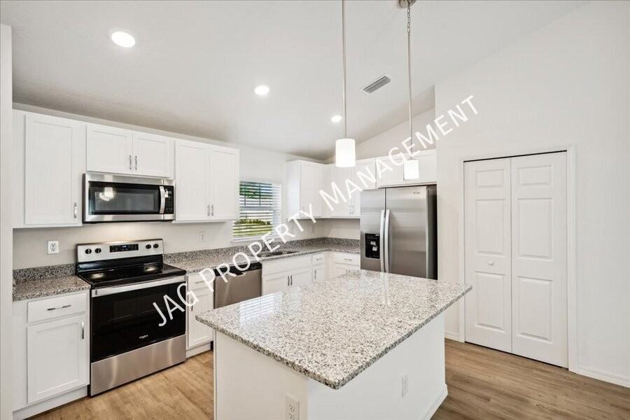 845 Fulda Ave Nw - Photo 2 of 27