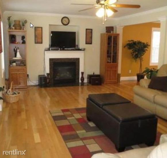 34 Signal Hill Cir - Photo 2 of 10