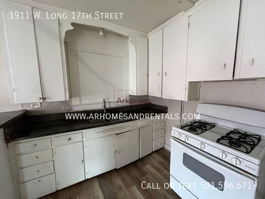 1911 W Long 17th St - Photo 5 of 12