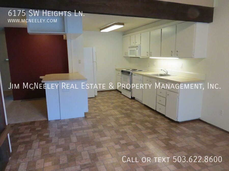 6175 Sw Heights Ln - Photo 2 of 14