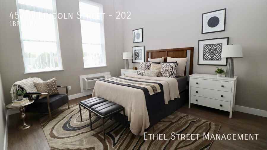 457 W Lincoln St #202 - Photo 6 of 47