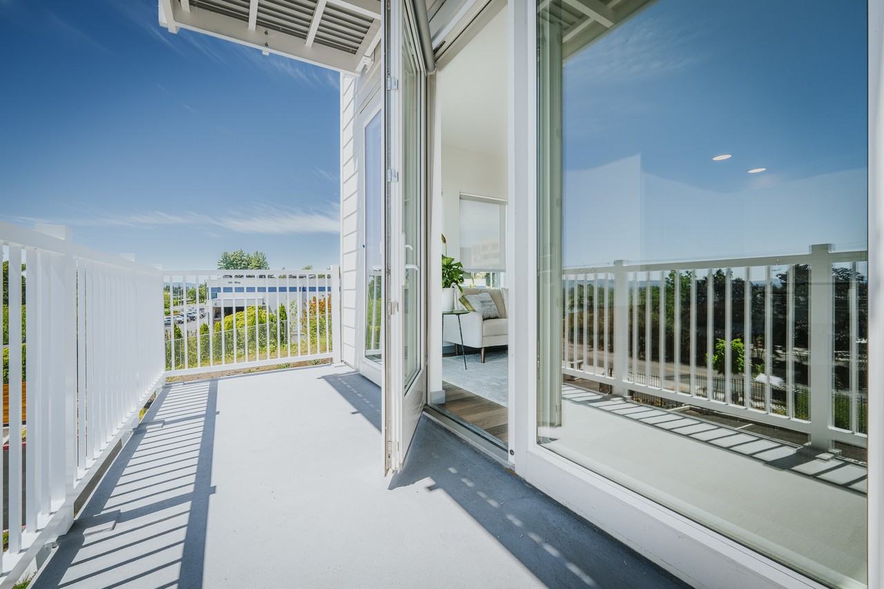 Grand Vista Apartments - Photo 7 of 44