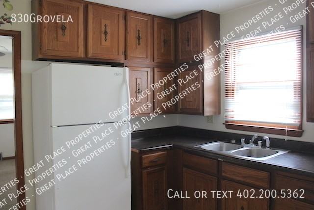 830 Groveland St - Photo 7 of 16