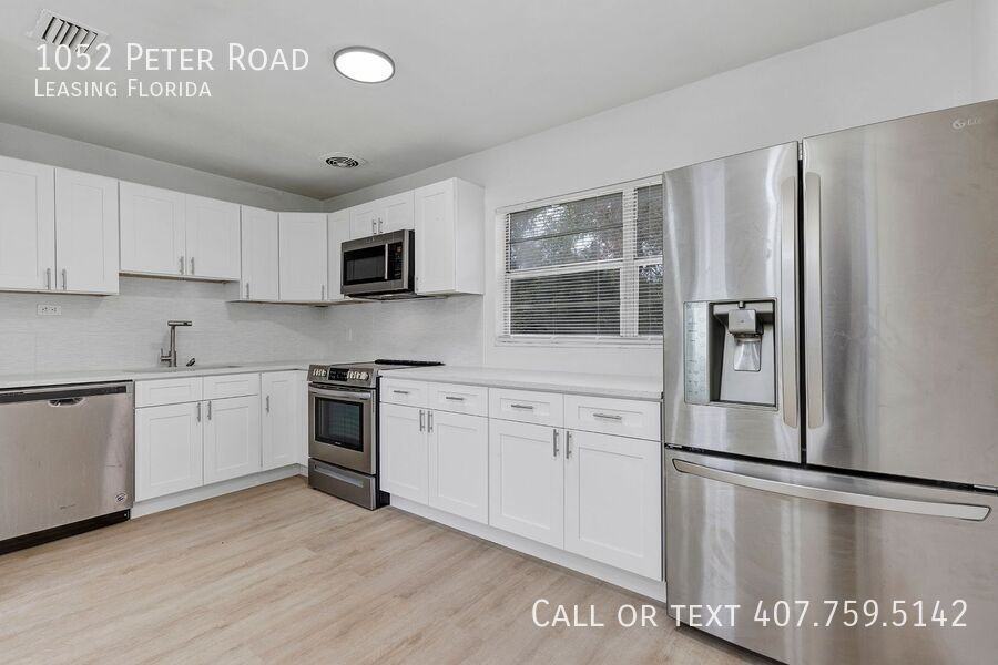 1052 Peter Rd - Photo 7 of 25