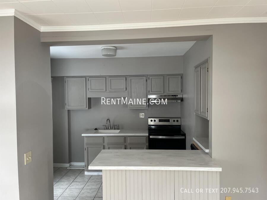 348 State St - Photo 2 of 11