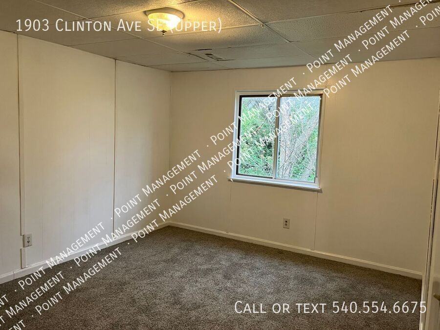 1903 Clinton Ave Se - Photo 5 of 8