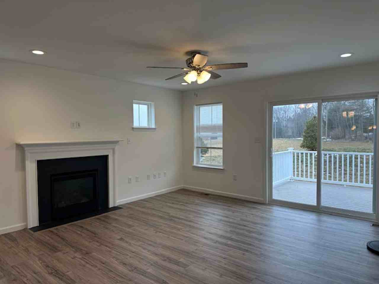 67 Long Bend Dr - Photo 4 of 24