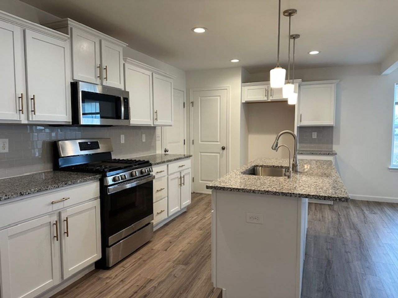 67 Long Bend Dr - Photo 7 of 24