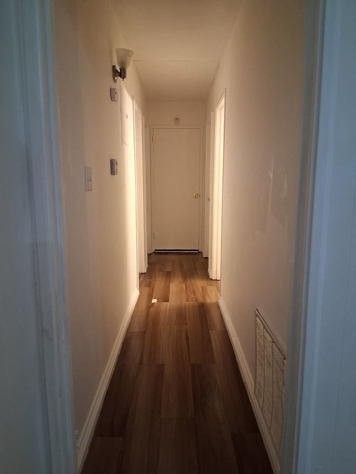 3207 Longwood Dr - Photo 7 of 14