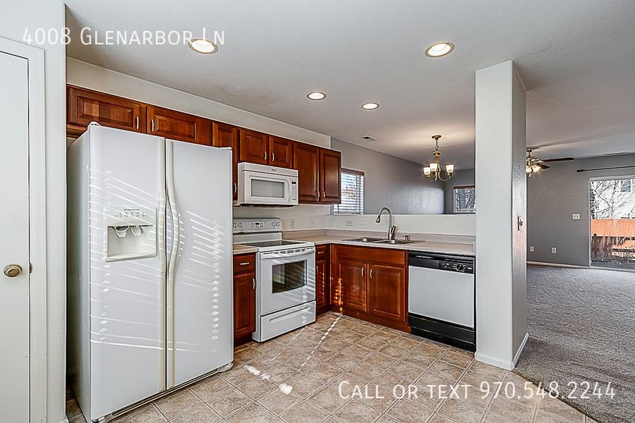 4008 Glenarbor Ln - Photo 4 of 18