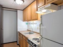 featured image of 930 N Ella St #52