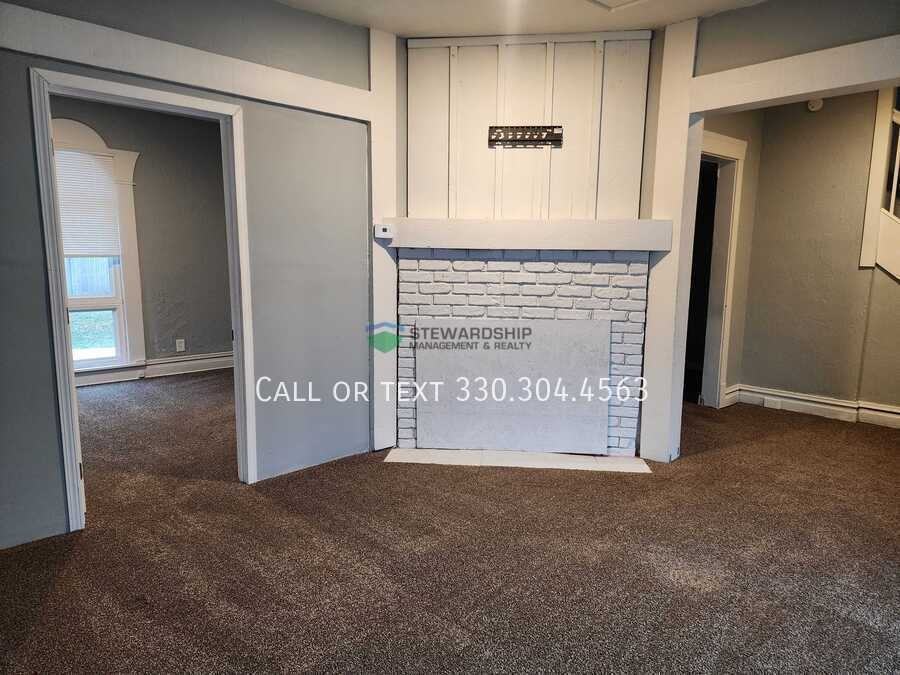 1603 Hampton Rd - Photo 3 of 30