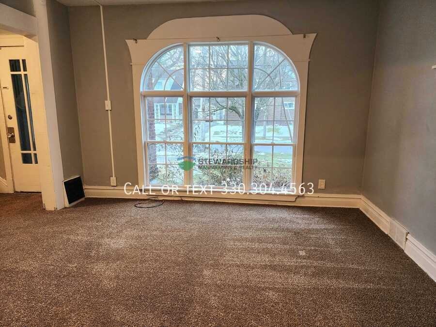 1603 Hampton Rd - Photo 5 of 30