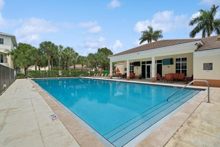 148 Southwest 7th Court - Photo 3 of 8