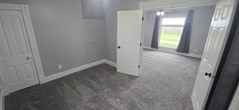 10006 60th Ave Sw - Photo 3 of 10