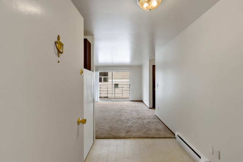 5515 15th Ave Ne #302 - Photo 3 of 21