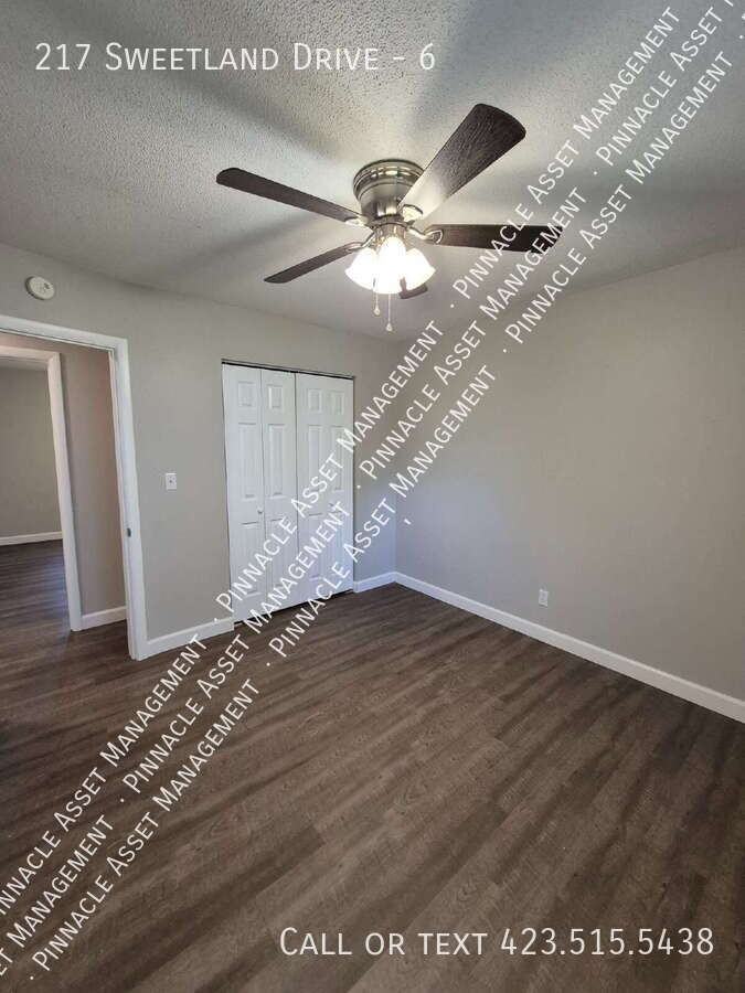 217 Sweetland Dr #6 - Photo 5 of 12