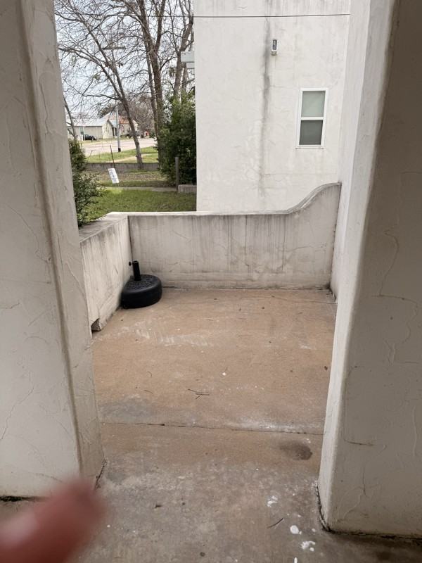 302 E Sandstone St - Photo 2 of 15